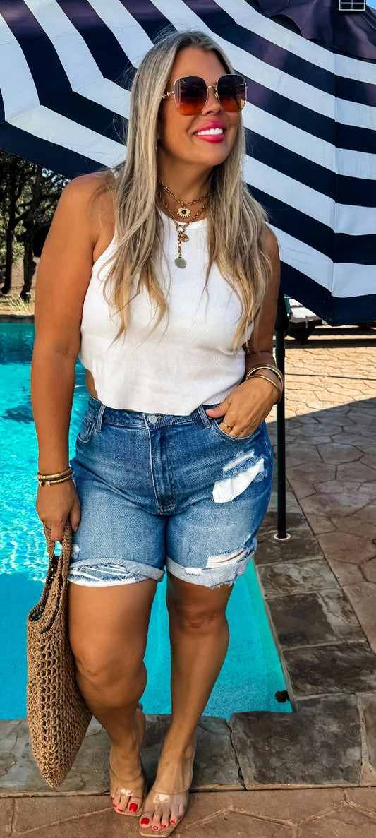 Blakeley Georgia Peach Distressed Shorts