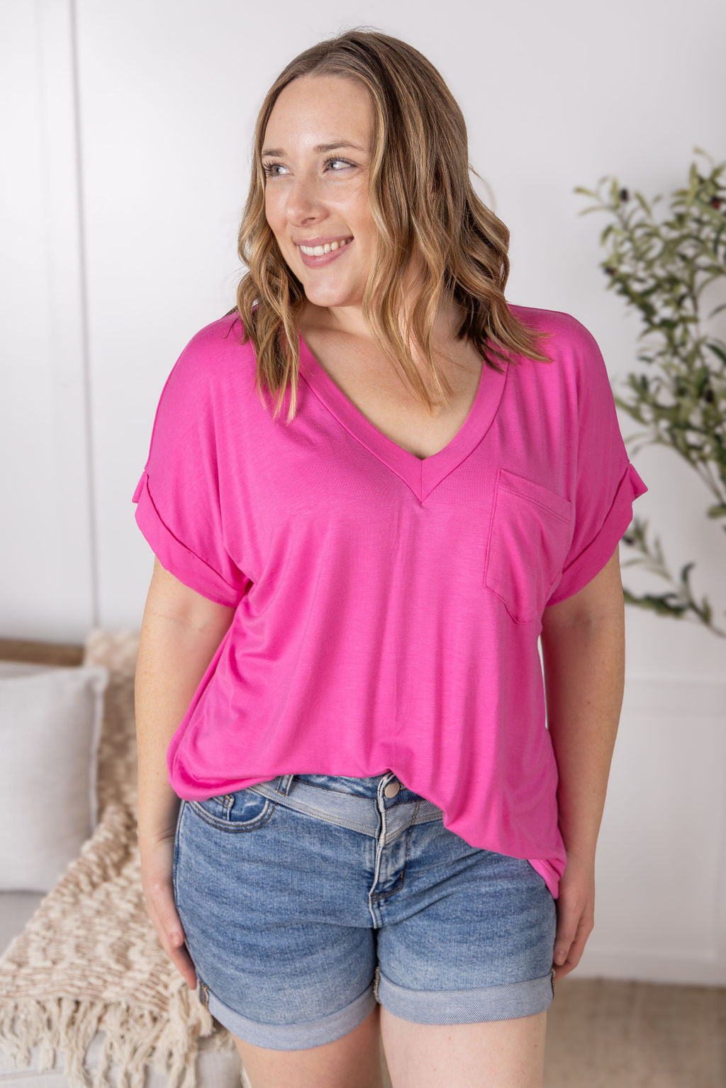 Sierra Pocket Tee- 80's Pink
