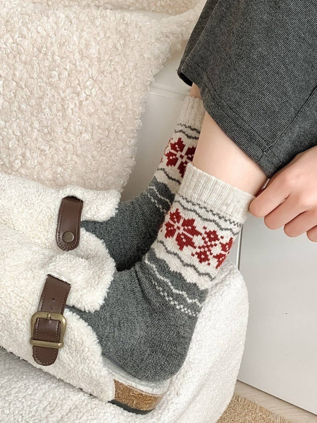 Thick & Cozy Snowflake Socks