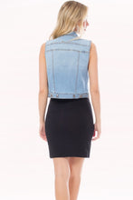 Load image into Gallery viewer, Casual Button Down Denim Vest- Light Wash