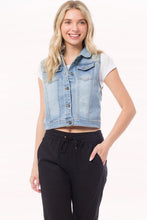 Load image into Gallery viewer, Casual Button Down Denim Vest- Light Wash