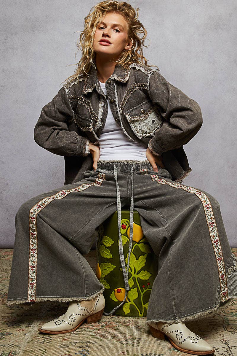 Long sleeve Western-inspired yoke studded lace panel jacket