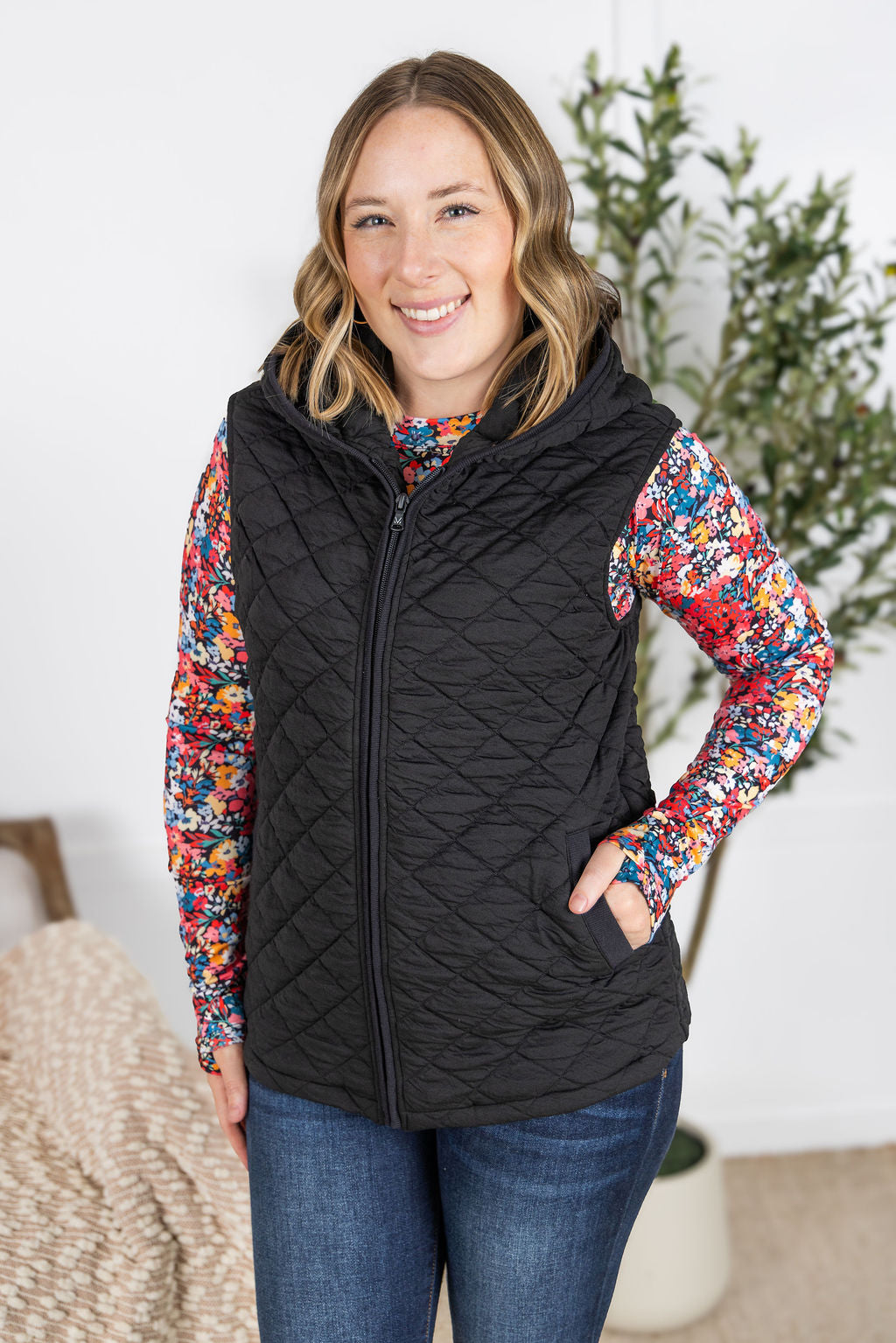 Heather Hooded Vest - Black
