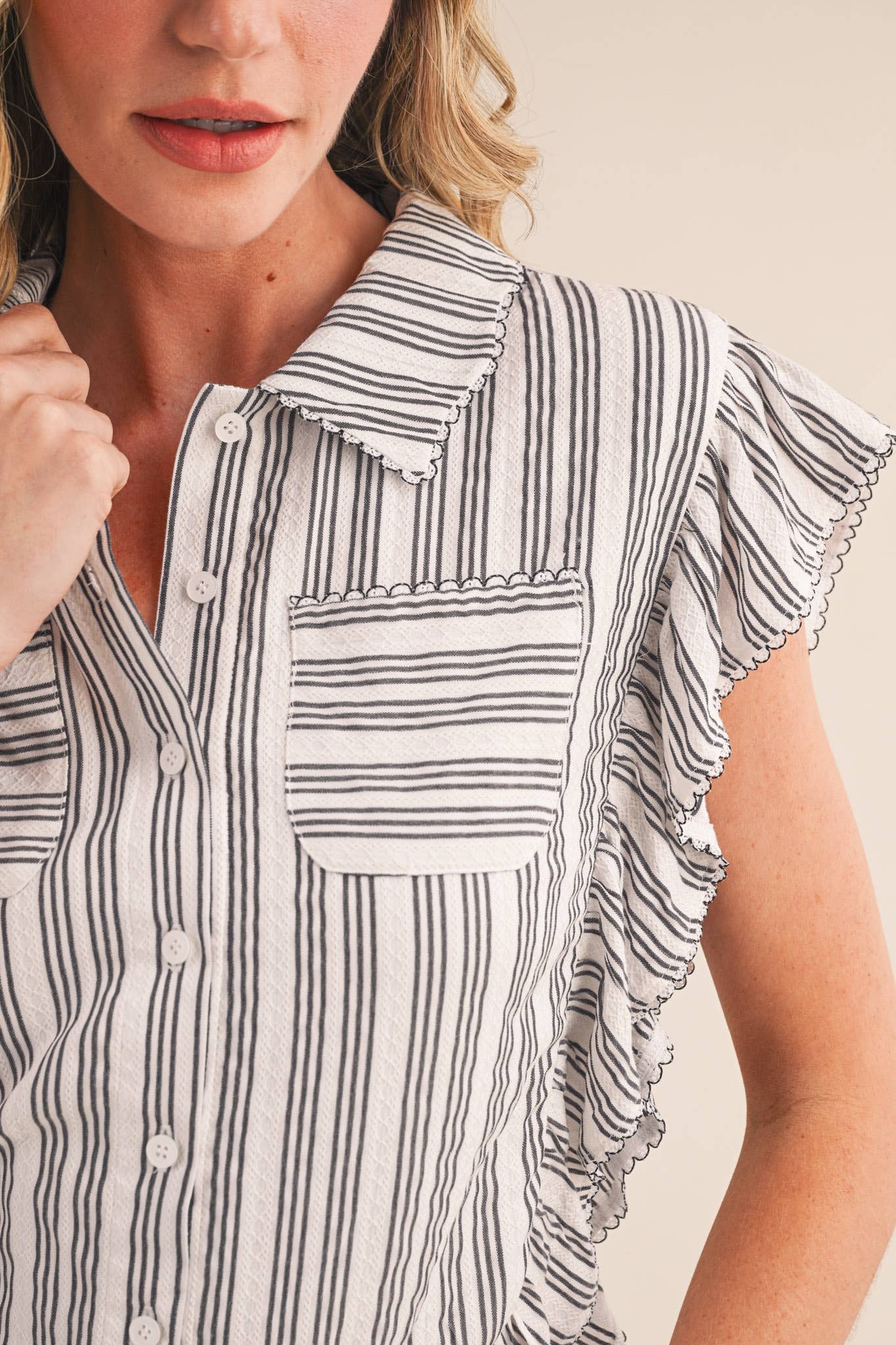Scalloped Trim Top