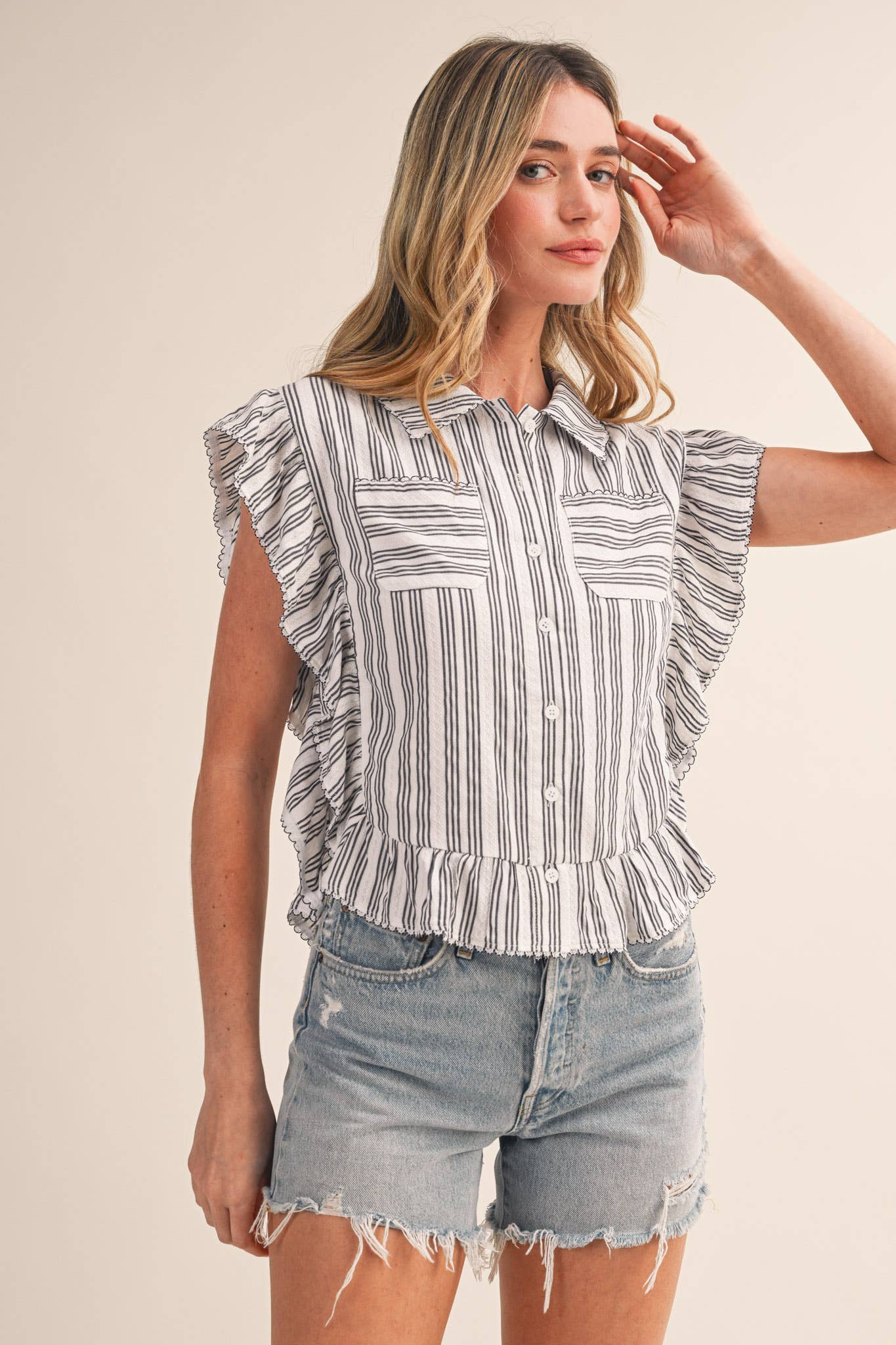 Scalloped Trim Top