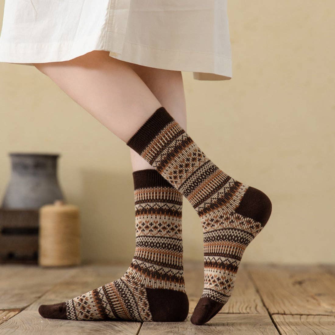 Rufia - Curved Pattern Mid-Calf Socks