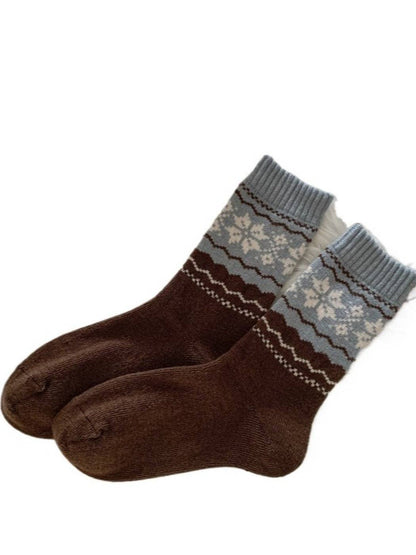 Thick & Cozy Snowflake Socks