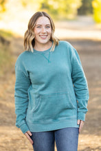 Load image into Gallery viewer, IN STOCK Vintage Wash Pocket Pullover - Teal