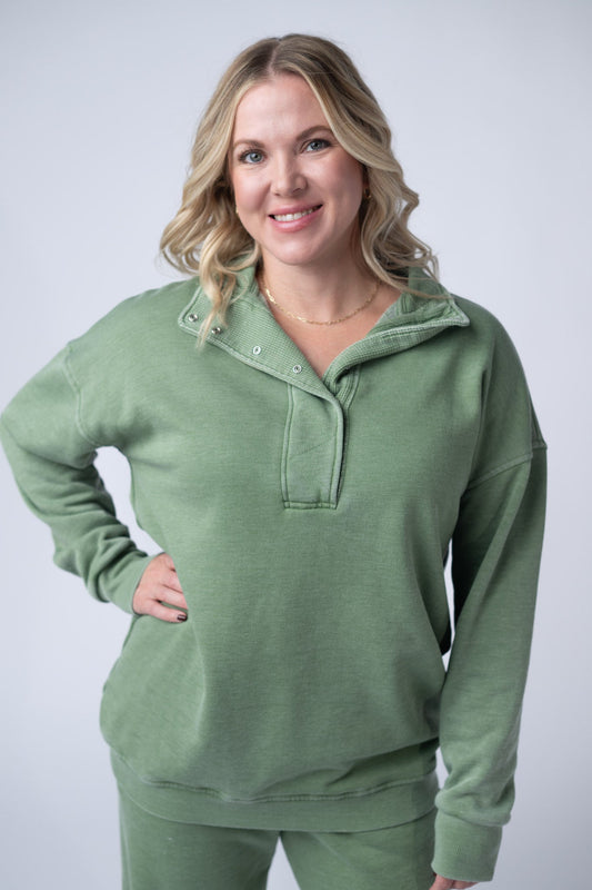 IN STOCK Jesse Vintage Wash Snap Pullover - Olive