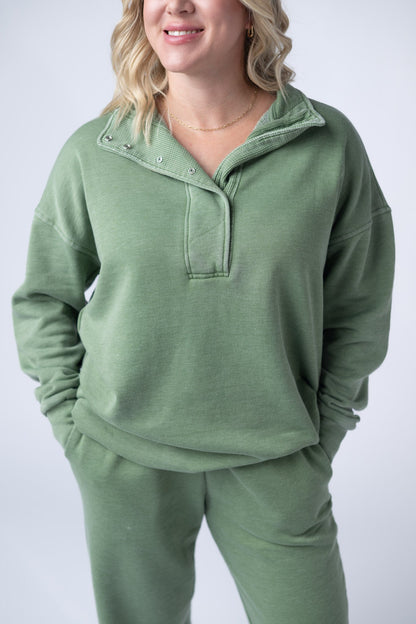 IN STOCK Jesse Vintage Wash Snap Pullover - Olive