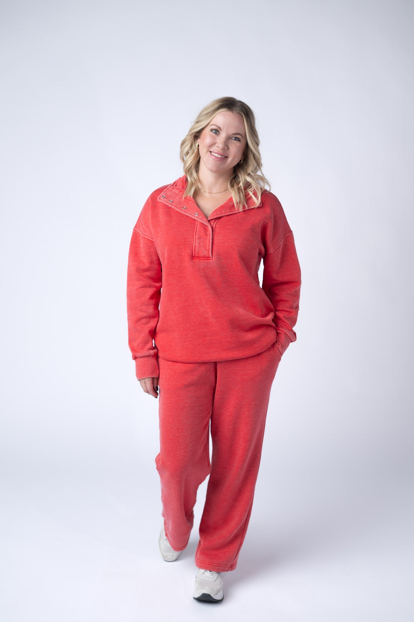 IN STOCK Jesse Vintage Wash Snap Pullover - Red