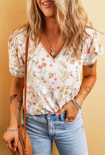 Load image into Gallery viewer, Breezy Floral Blouse