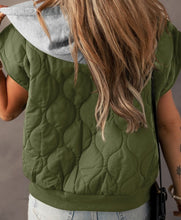 Load image into Gallery viewer, Trailhead Quilted Vest- Moss