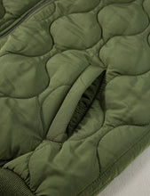 Load image into Gallery viewer, Trailhead Quilted Vest- Moss