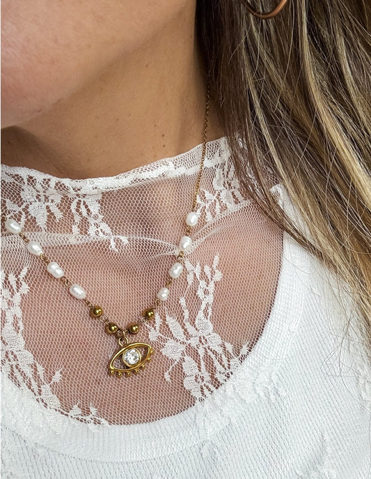 Golden Gaze Necklace