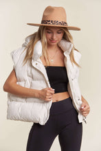 Load image into Gallery viewer, Carrin Hooded Puffy Vest