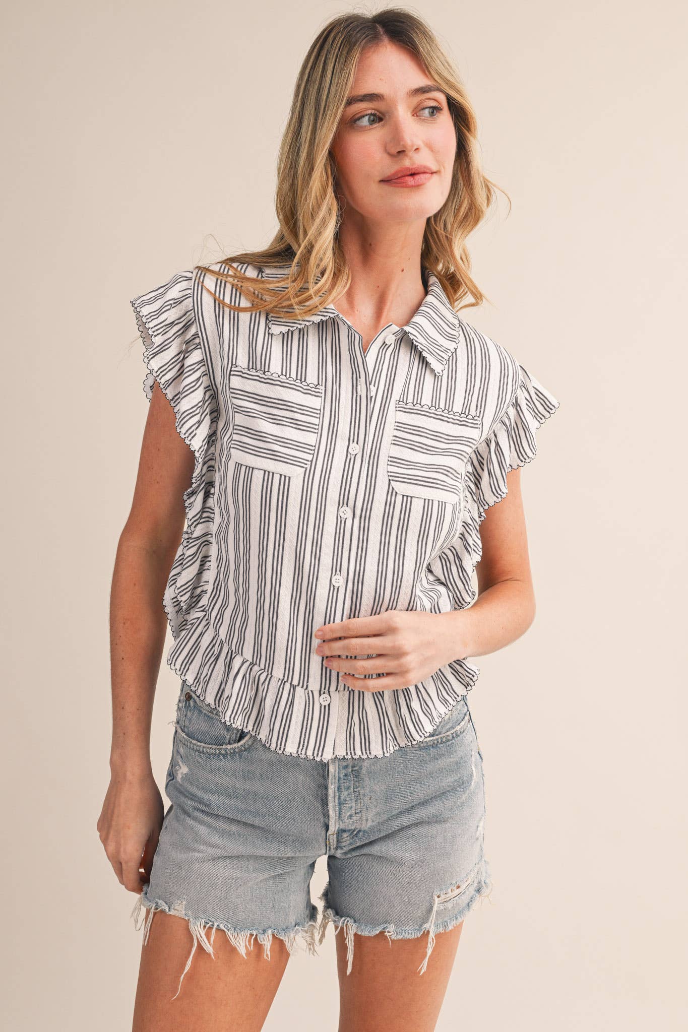 Scalloped Trim Top