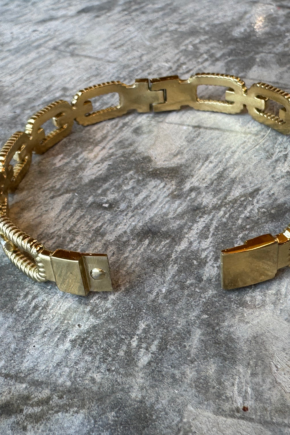 Diamond Frame Bangel