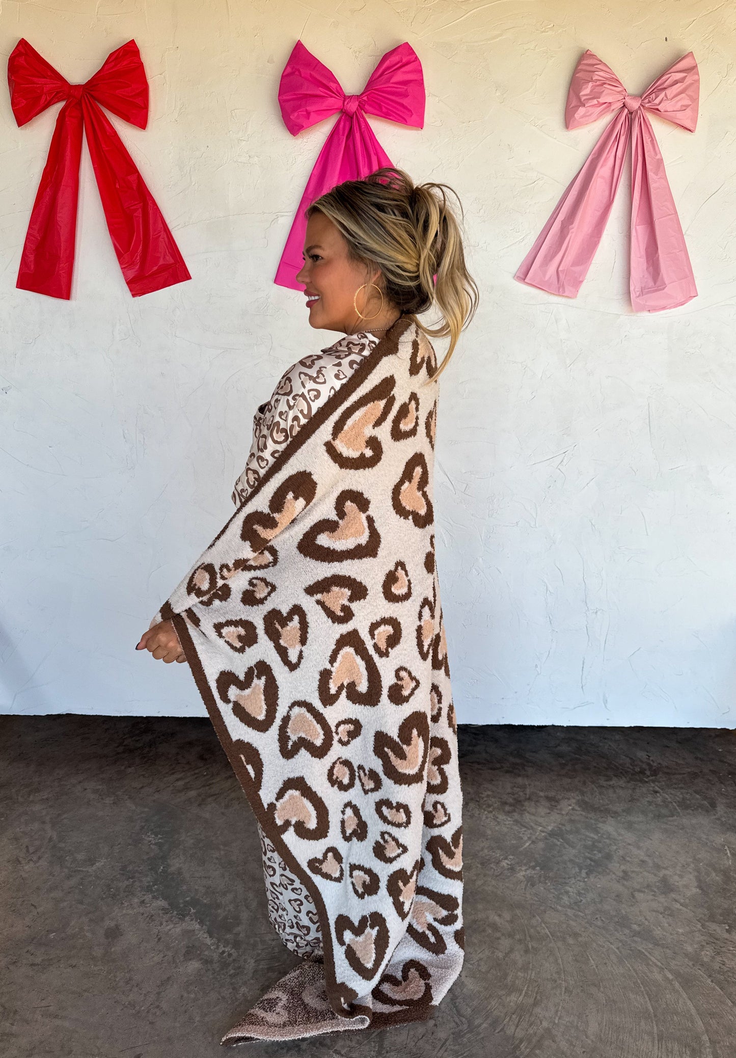 Brown & Beige Cheetah Heart Cloud Blanket