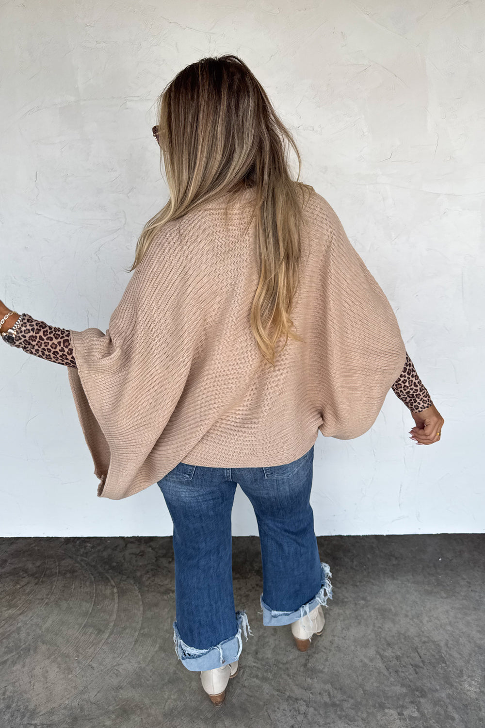 Meg Poncho- Beige