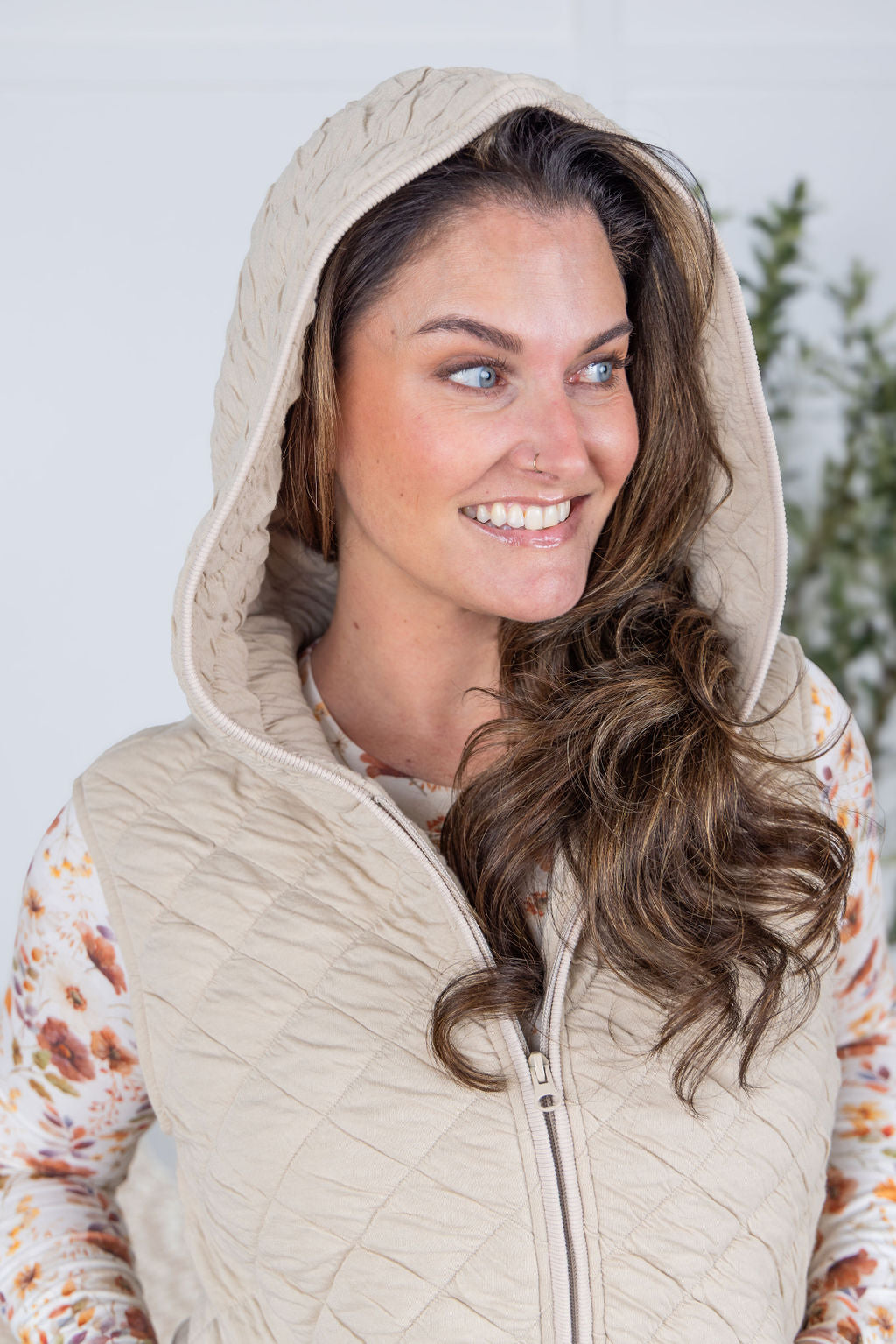 Heather Hooded Quilt Vest- Beige